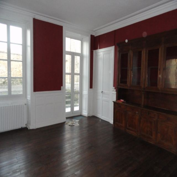 Offres de location Appartement Roiffieux 07100
